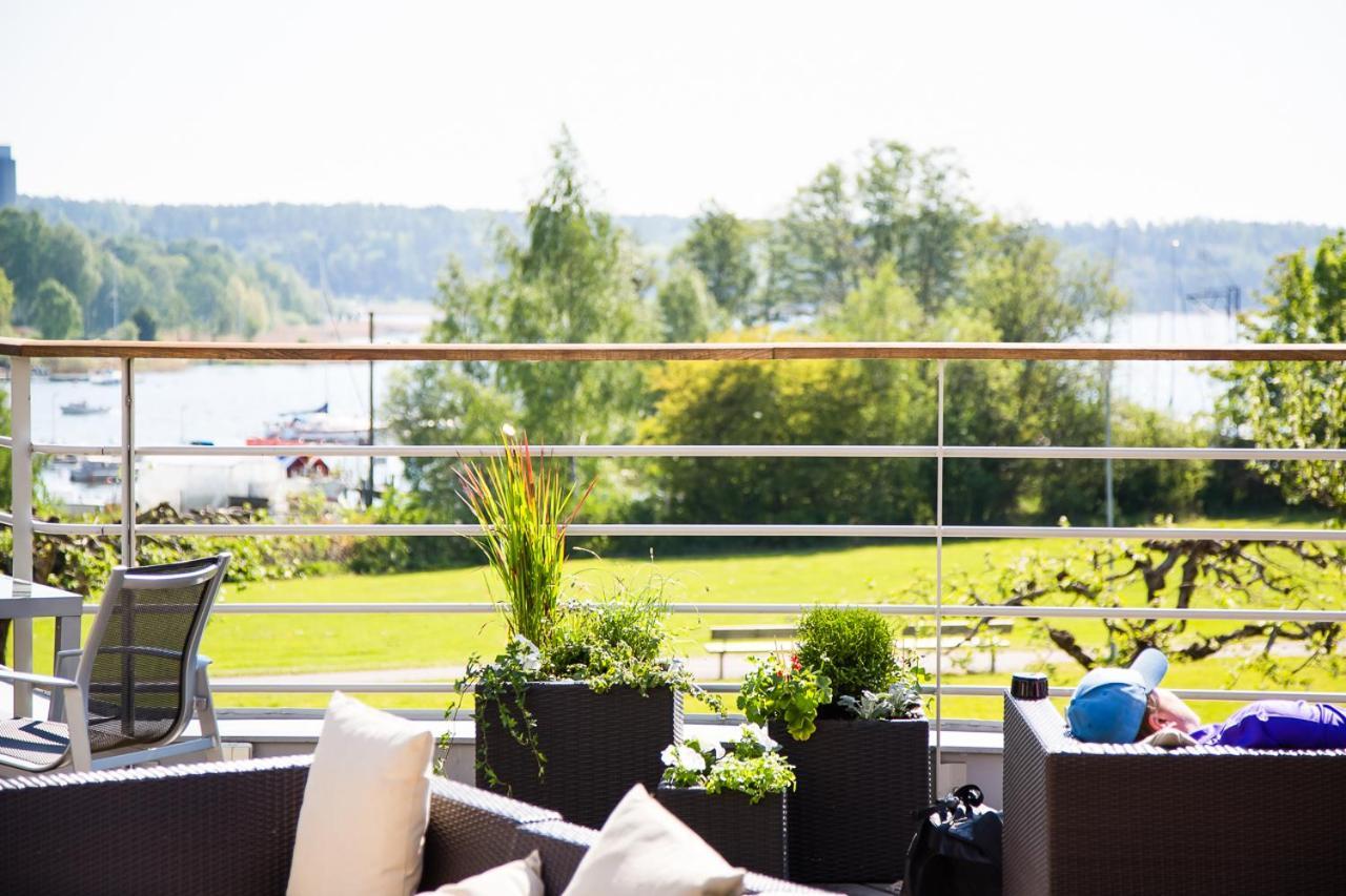 Aronsborgs Konferenshotel Balsta Exterior photo