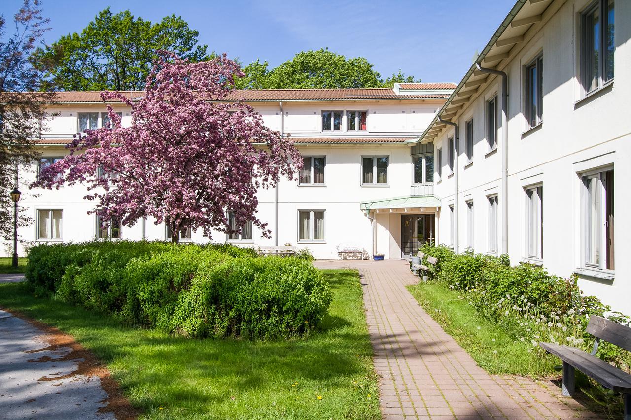 Aronsborgs Konferenshotel Balsta Exterior photo