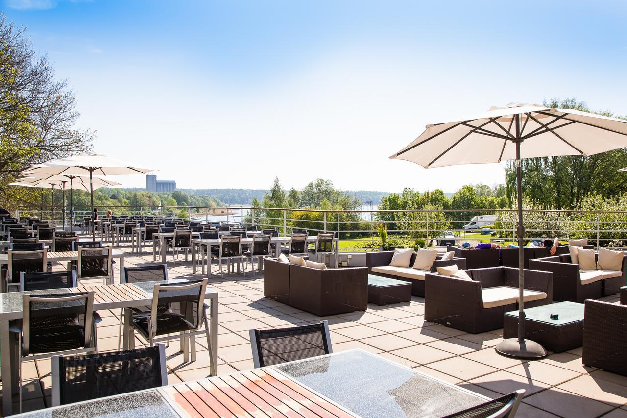 Aronsborgs Konferenshotel Balsta Exterior photo